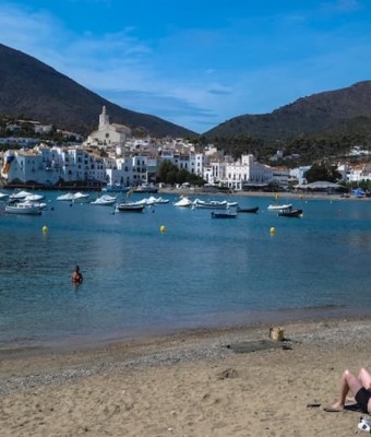 Tour Dalí Definitivo: Cadaqués, Casa Dalí y Museo Dalí Excursión en grupo reducido en Barcelona