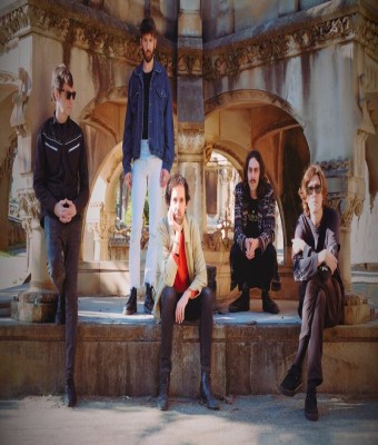 Celestial Bums + Teana en Barcelona