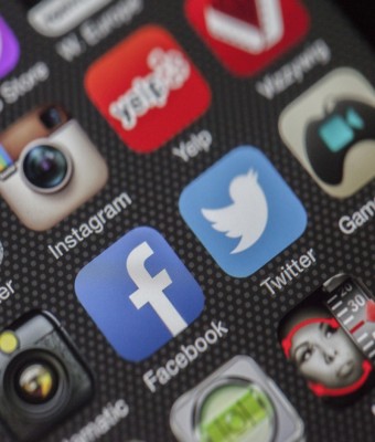 Hoe Digitale Platforms Effectief Vertrouwen Opbouwen en Albacete