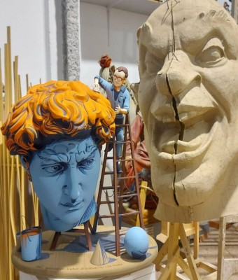 Visita y Taller fallero en la "Ciudad del artista fallero" en Valencia/València