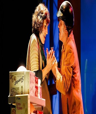 ESCUPIR AL CIELO  -  Azar Teatro - TEATRO-COMEDIA NEGRA en Zaragoza