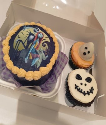 Pack dulce tarta bento y cupcakes de Pesadilla antes de Navidad en Madrid