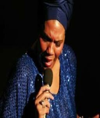 TELVA ROJAS. 'EL BOLERO DE CUBA' en Girona