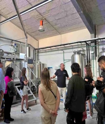 Visita La Caníbal Fábrica de Cerveza + Cata + Maridaje en Madrid