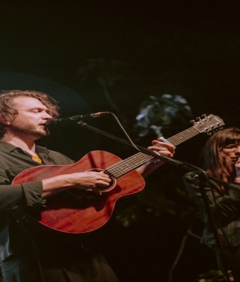 Front Page News in 3 Acts → ft. Adam Giles Levy, The Clouds & Josh Savage en Barcelona