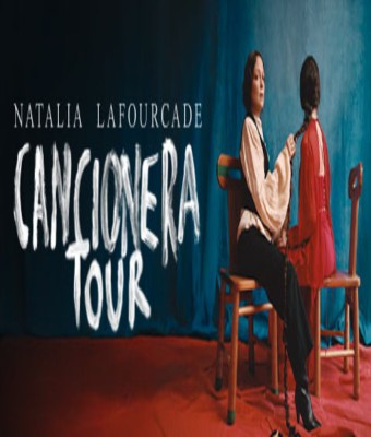 Natalia Lafourcade en Santiago Centro