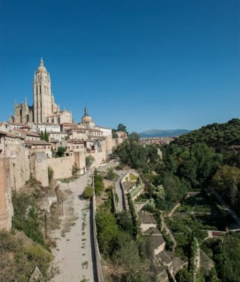 Domingos de Patrimonio: Paseo Arqueológico Muralla en Segovia