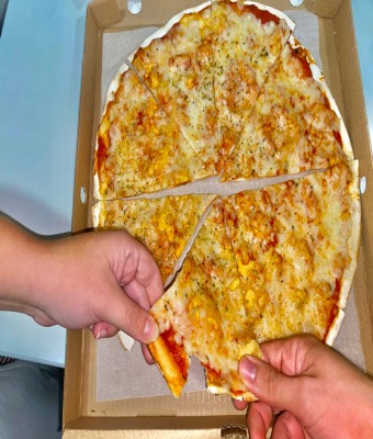 Pizza Margherita Cia LaSussi Teatre en Barcelona