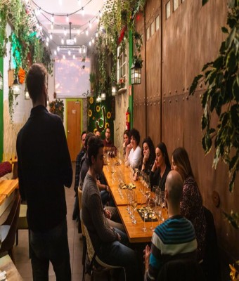Cata de vinos en Jardinet d'Aribau, Barcelona
