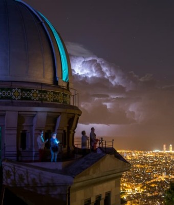 Visita nocturna en el Observatorio Fabra en Barcelona