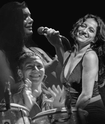 Inés Cuello, Marina Ruiz Matta y Eliana Zarabozo en Barcelona
