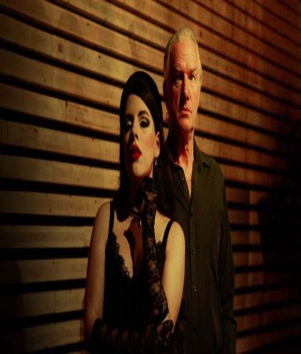 Mick Harvey & Amanda Acevedo en Oviedo