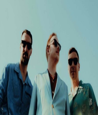 Two Door Cinema Club en Marbella