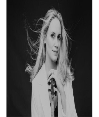 Marie Radauer‐Plank en los conciertos dominicales de Clärchen en la Sala de los Espejos. en Berlín