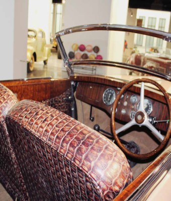 Museo del Automóvil  y la Moda de Málaga en Malaga