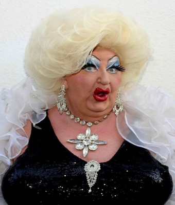 Lady Diamond's Widows' Wednesday Prize Bingo en Barcelona