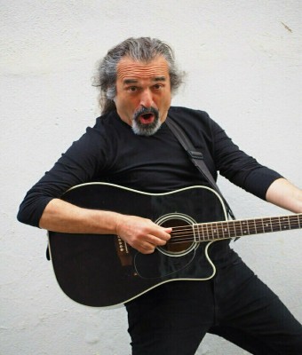 Daniel Higiénico en Palma de Mallorca (Café A Tres Bandas) en Balears, Illes