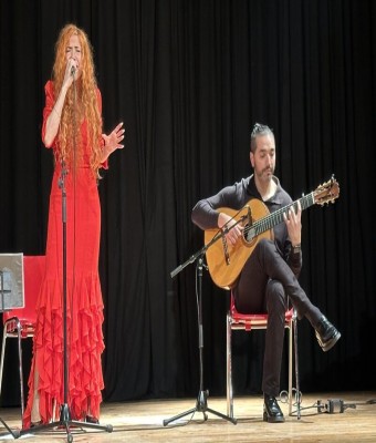 LAURA LA DE LOS LAURELES en Zaragoza