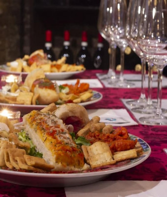 Cata de Vino Gourmet en La Bodega de los Reyes en Madrid
