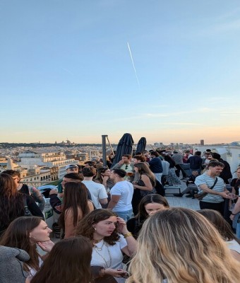 Disco Fever: 360° Rooftop Party / Victor Hugo en Barcelona