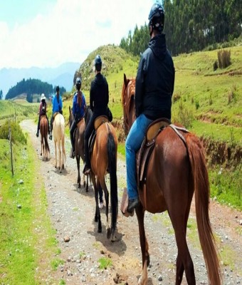 montar ah caballo domingo y lunes en Madrid
