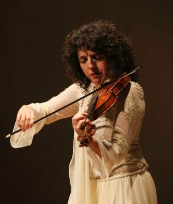 Concert itinerant - Adriana Alcaide, violí – rapsoda en Barcelona