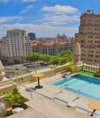 DISCO FEVER: Opening 360° Rooftop Party W/ PINI en Barcelona