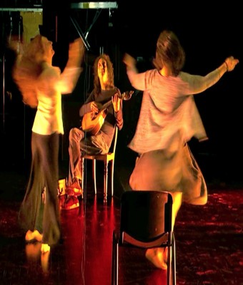 SOBRE CUERDAS - Una conversación a tres: música, danza y público en Cáceres