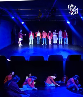 Teatre 4 - El curiós incident del gos a mitjanit en Barcelona