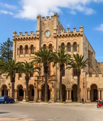 Les cavallerisses del Palau des Governador en Balears, Illes