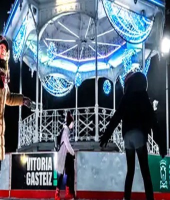 PISTA DE HIELO NAVIDAD - GABONETAKO IZOTZ PISTA VITORIA-GASTEIZ