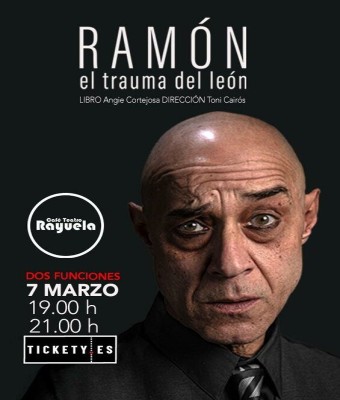 Ramiro Blas es Ramón el trauma del León, en el Café Teatro Rayuela en Santa Cruz de Tenerife