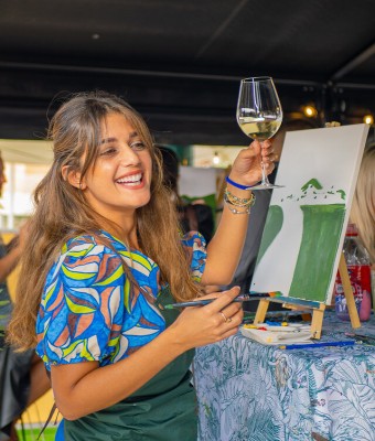 Experiencia art & wine en Trocadero Benalmádena en Málaga