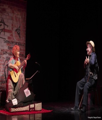 PEPEPÉREZ y ROSARIO SOLANO presentan: LUNES, Historias y canciones de vida que se podrían escuchar en tu barrio en Sevilla