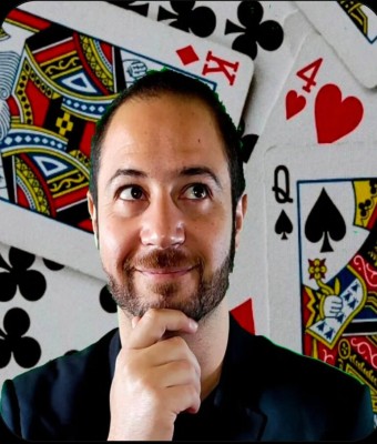 Magia de cerca Isaac Deck en Córdoba