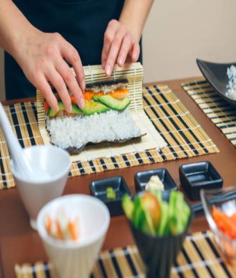 ???? ¡Taller de Sushi para Adultos en Iaia's Fest! ???? en Ciutat Vella