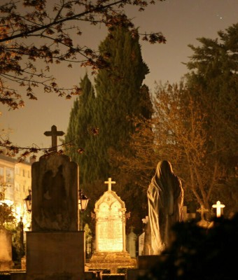 Visita guiada al cementerio de Santa Isabel en Araba/Álava