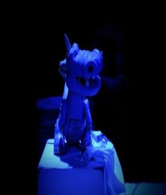 MARIO DINOSAURIO. Teatre Nu en Asturias