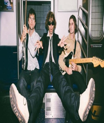 Almost Monday - Thank God It's Almost Monday Tour en Barcelona
