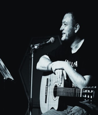 ADRIÀ ALEMANY (cantautor) en Barcelona