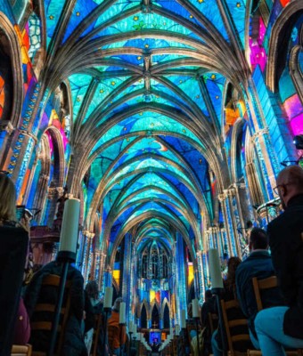 LUMINISCENCE: Sumérgete en los secretos de la Basílica Santa Maria del Pi en Barcelona